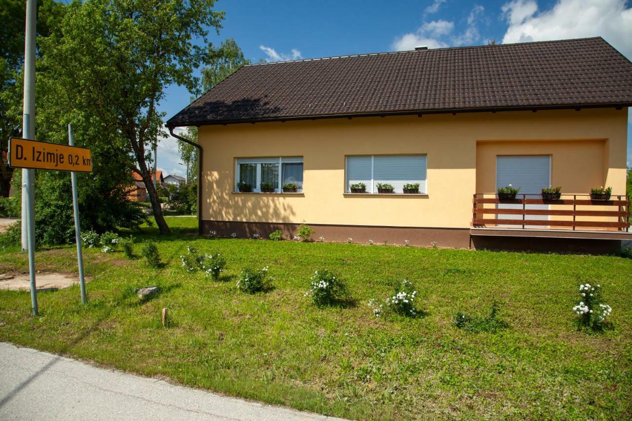 Apartmani Slavek Ястребарско Экстерьер фото